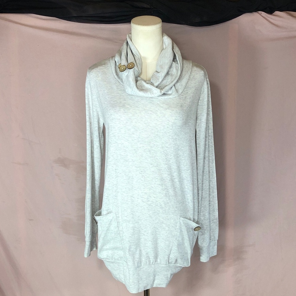 Light Heather Gray Cowl Neck Tunic with Front Pockets Size Medium